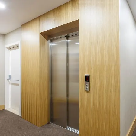 Hotel Trip By Merlin *